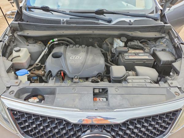 2016 KIA SPORTAGE LX w/Popular Pkg — Engine bay