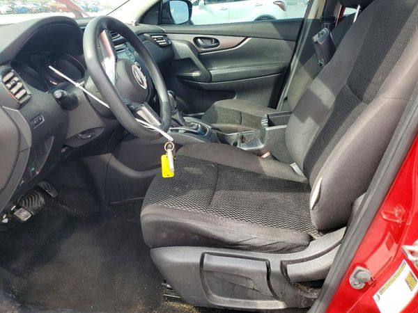 2018 NISSAN ROGUE SPORT — DENT