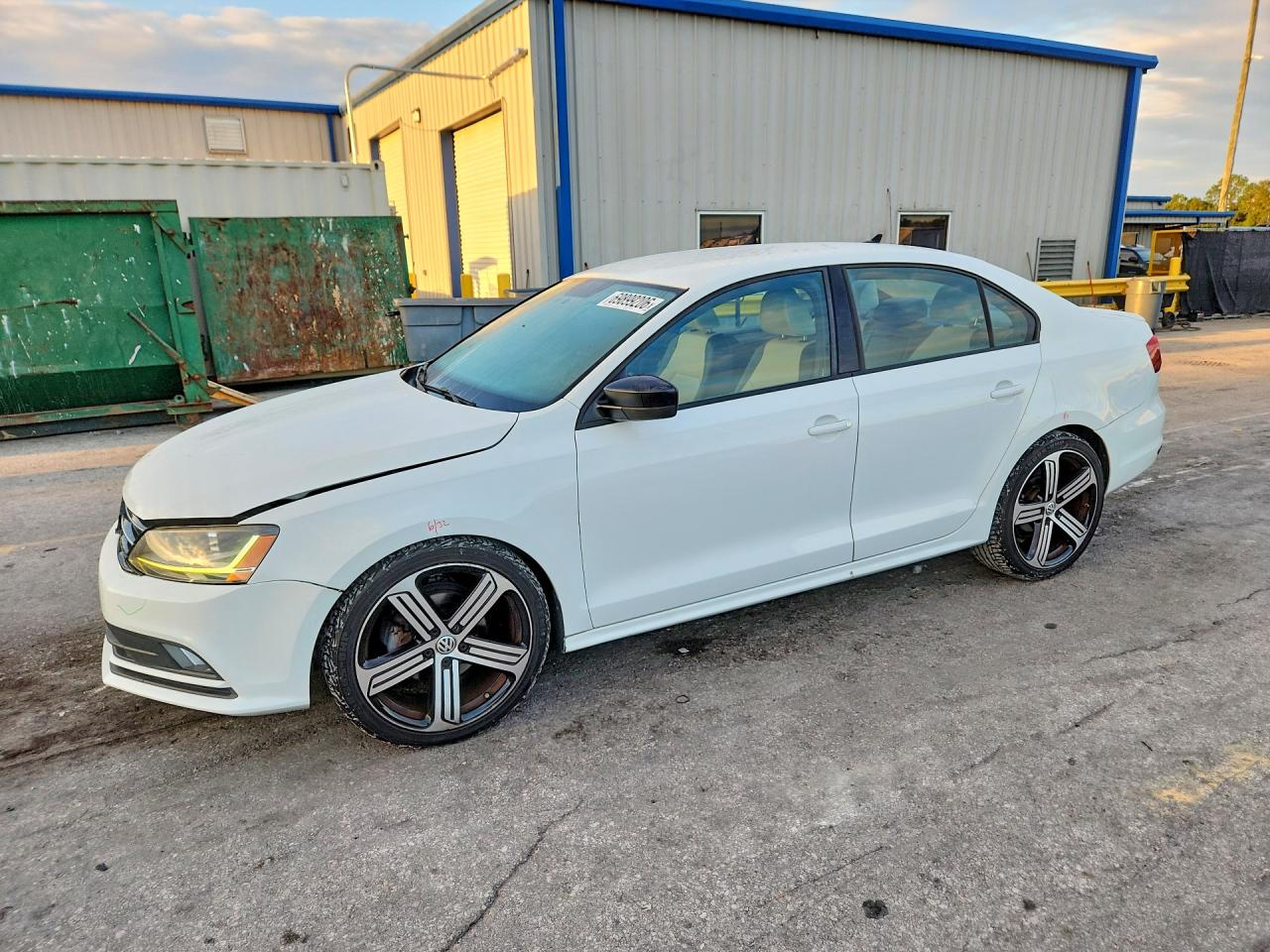 2017 VOLKSWAGEN JETTA Sport — Front 3/4