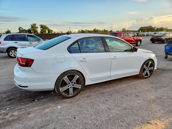 2017 VOLKSWAGEN JETTA Sport — PSRA