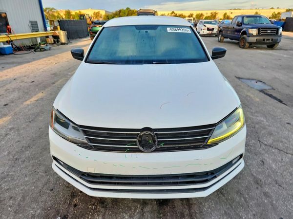 2017 VOLKSWAGEN JETTA Sport — DIRF