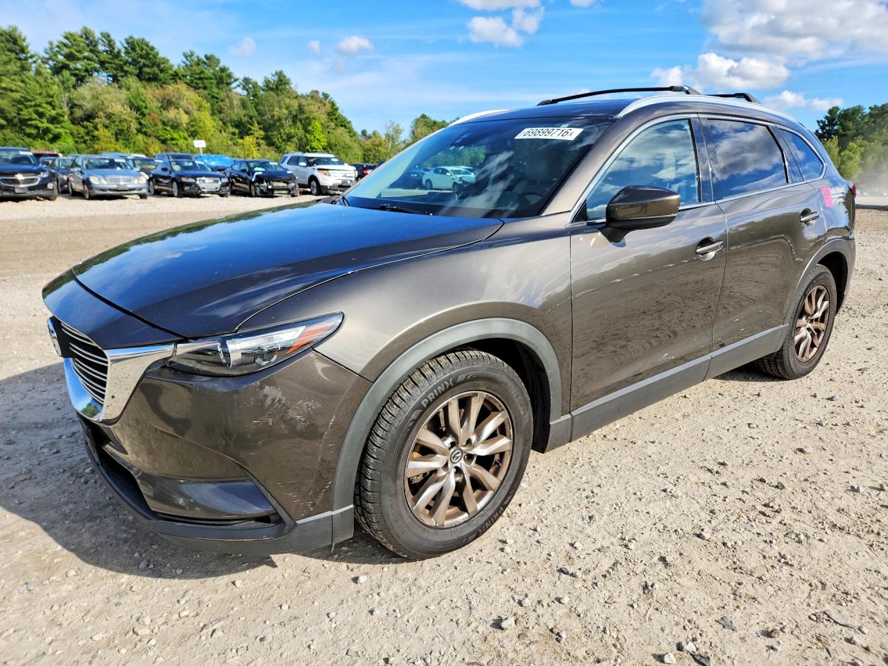 2017 MAZDA CX-9 Touring — Front 3/4