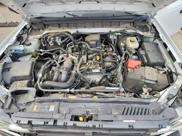 2022 FORD BRONCO — Engine bay