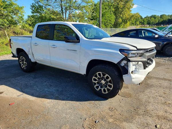 2024 CHEVROLET COLORADO Z71 — Passenger 3/4