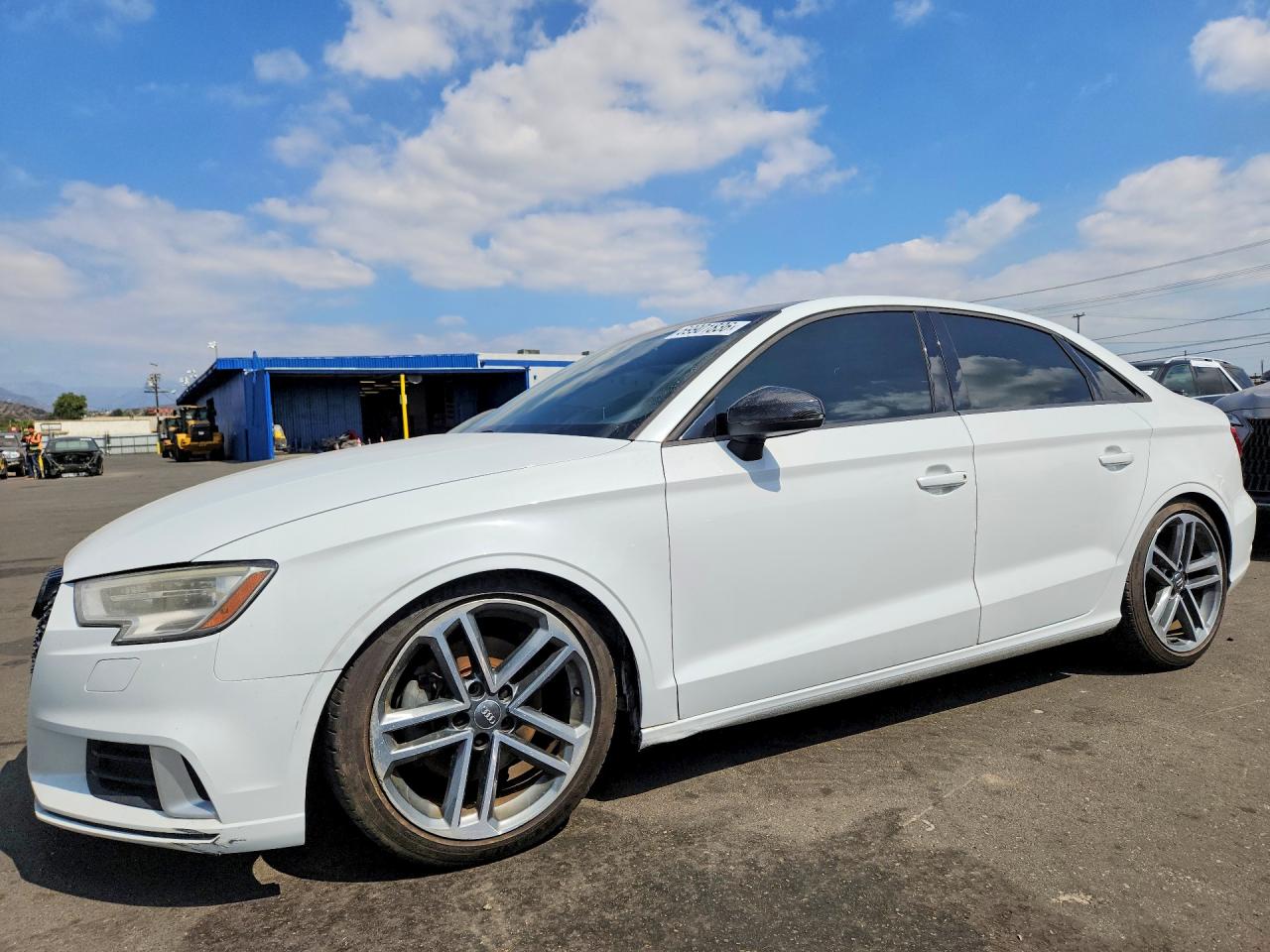 2017 AUDI A3 quattro Premium — Front 3/4