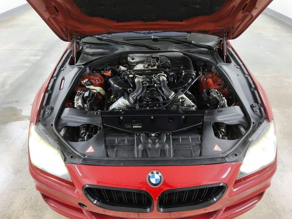 2013 BMW 650 — Engine bay