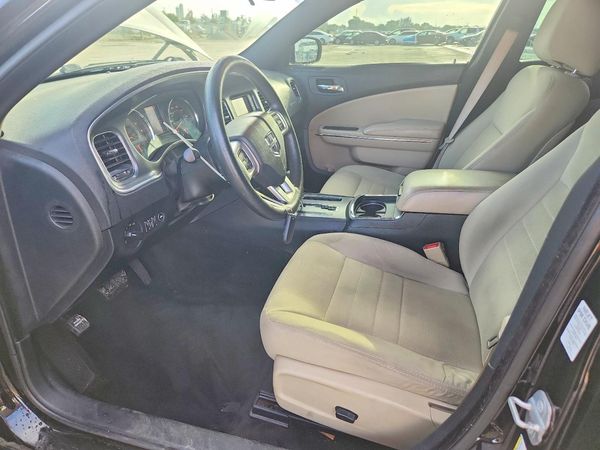 2014 DODGE CHARGER SE — DENT