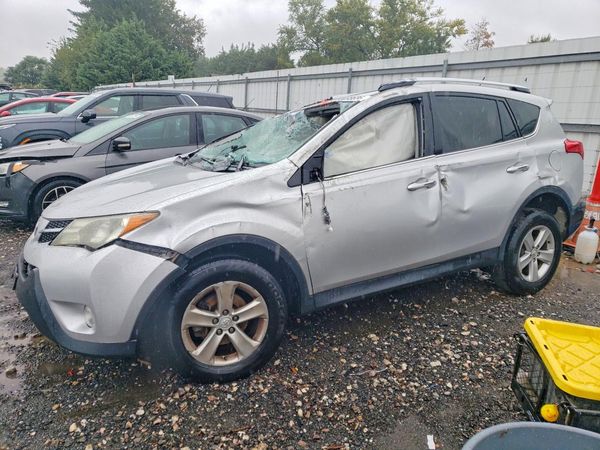 2013 TOYOTA RAV4 Sports — Front 3/4