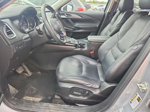 2018 MAZDA CX-9 Touring — DENT