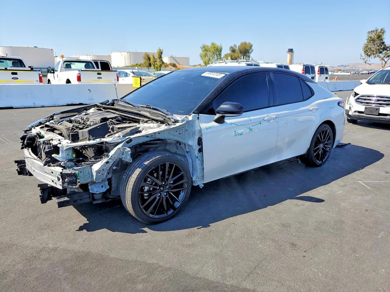 2021 TOYOTA CAMRY XSE — Front 3/4