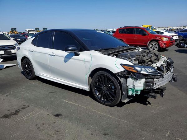 2021 TOYOTA CAMRY XSE — Passenger 3/4
