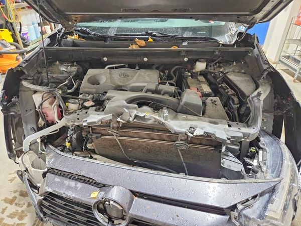 2023 TOYOTA RAV4 XLE — Engine bay