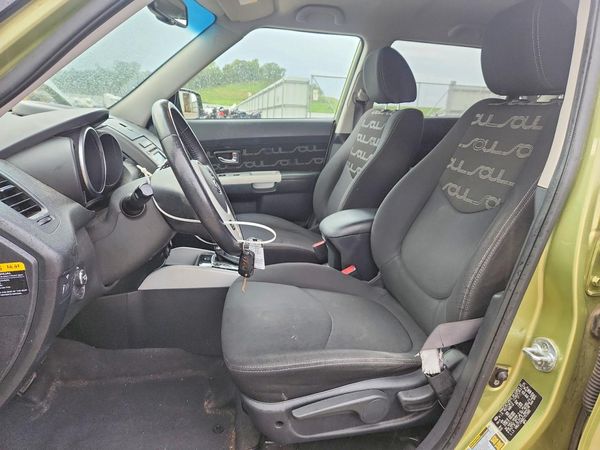 2012 KIA SOUL GL — DENT