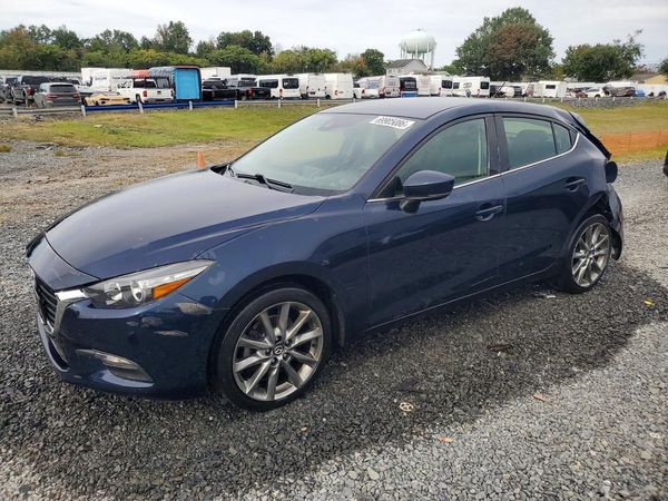 2018 MAZDA 3 — DSFA — Front 3/4