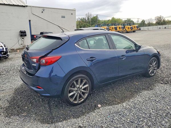 2018 MAZDA 3 Touring — PSRA