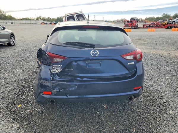 2018 MAZDA 3 Touring — DIRR