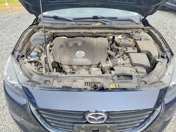 2018 MAZDA 3 Touring — Engine bay