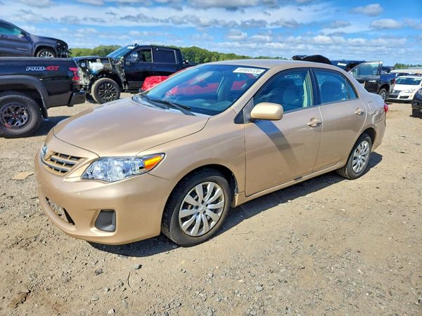 2013 TOYOTA COROLLA — DSFA — Front 3/4