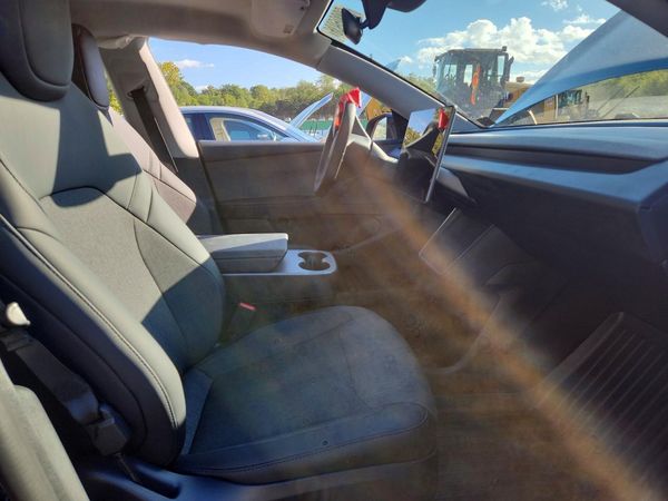 2026 TESLA MODEL Y — DENT