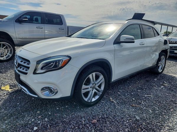 2018 MERCEDES-BENZ GLA — DSFA — Front 3/4