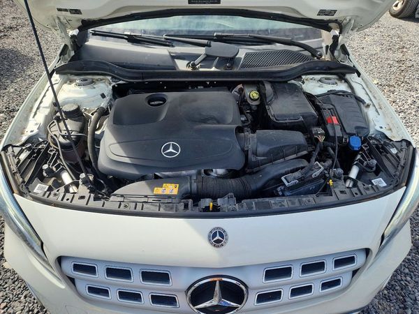 2018 MERCEDES-BENZ GLA GLA250-4M — Engine bay