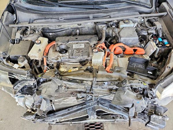 2018 TOYOTA RAV4 LE Plus/XLE — Engine bay