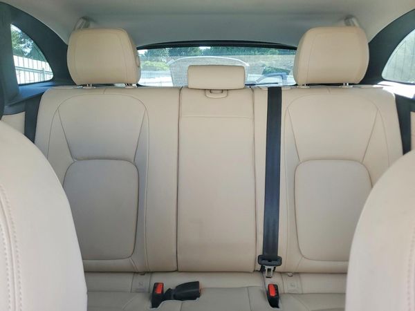2018 JAGUAR F-PACE Premium — SUVN