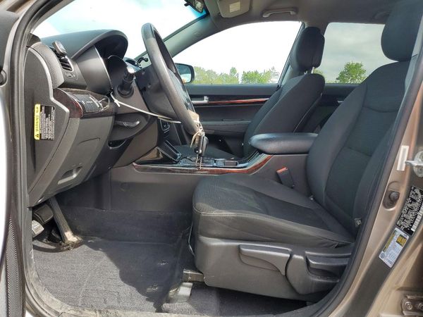 2015 KIA SORENTO GL — DENT