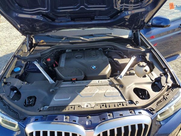 2024 BMW X3 xDrive30i SA — Engine bay