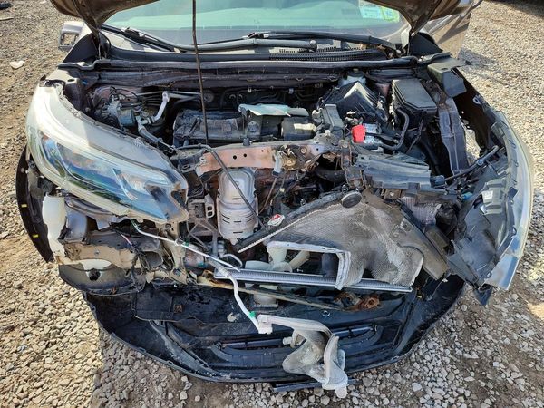 2016 HONDA CRV EX — Engine bay