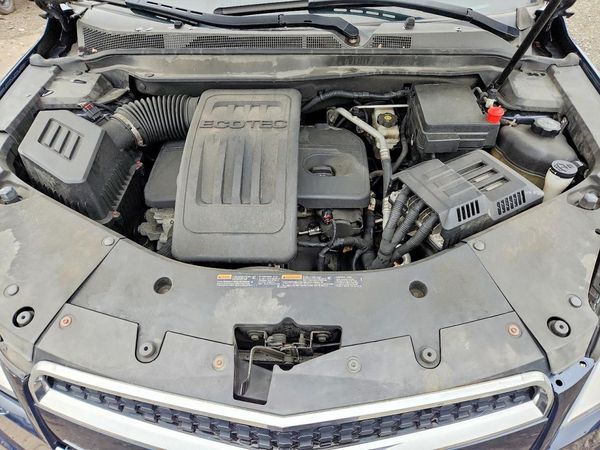 2015 CHEVROLET EQUINOX LS — Engine bay