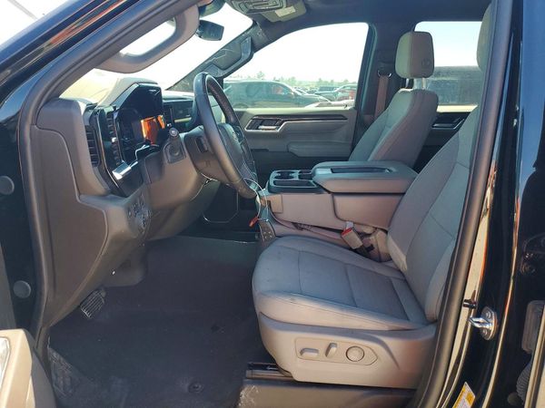 2024 CHEVROLET SILVERADO LT — DENT
