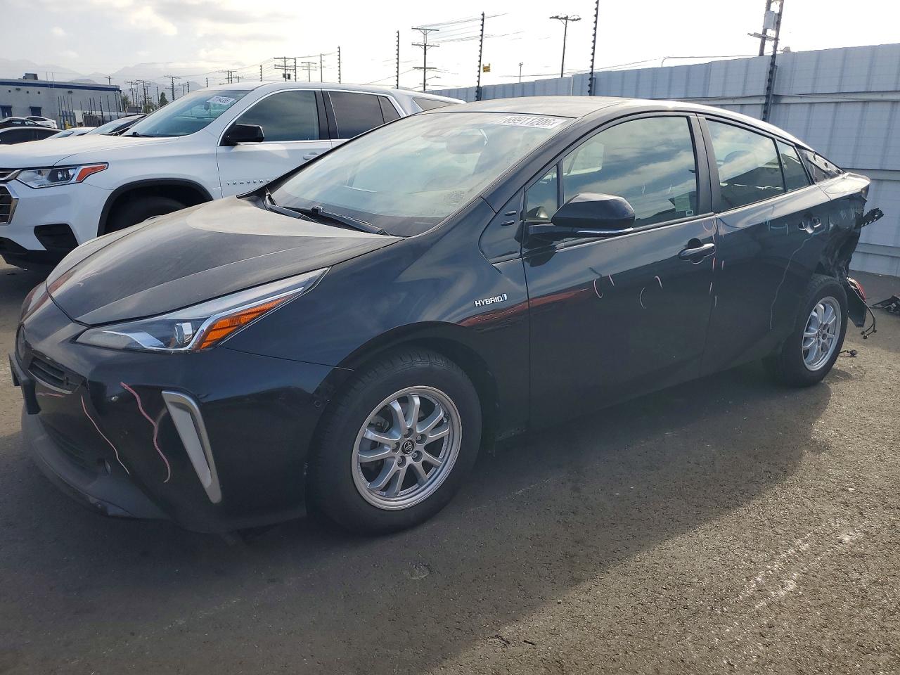 2020 TOYOTA PRIUS — Front 3/4