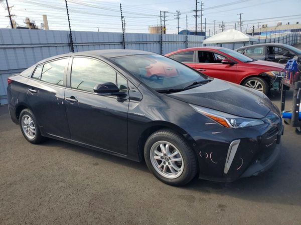 2020 TOYOTA PRIUS — Passenger 3/4