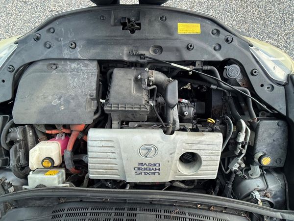 2012 LEXUS CT 200h