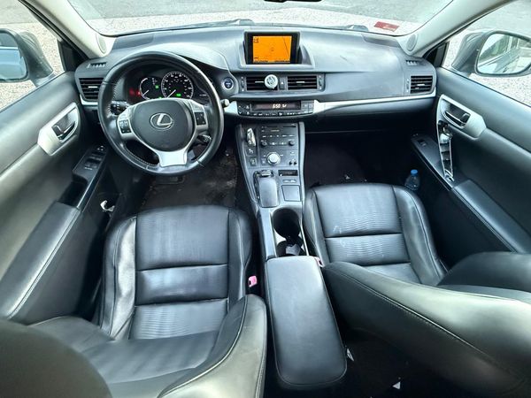 2012 LEXUS CT 200h