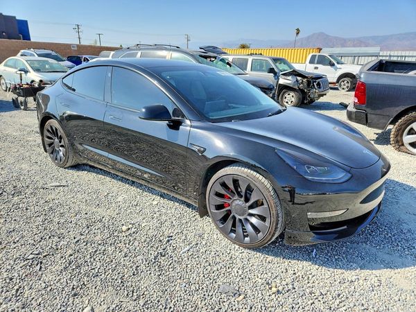 2023 TESLA MODEL 3 — Passenger 3/4