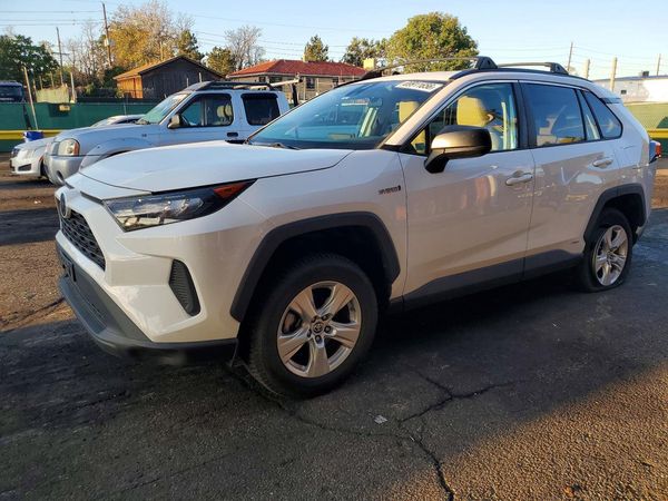 2021 TOYOTA RAV4 — DSFA — Front 3/4