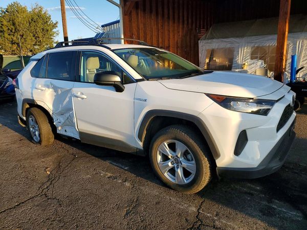 2021 TOYOTA RAV4 LE HV — Passenger 3/4