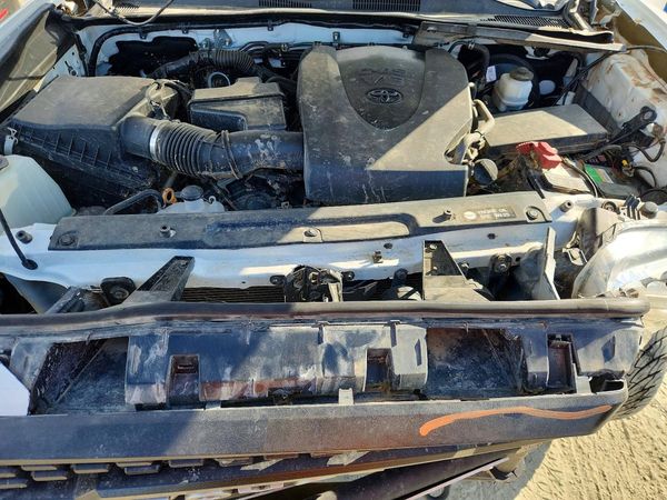 2018 TOYOTA TACOMA — Engine bay