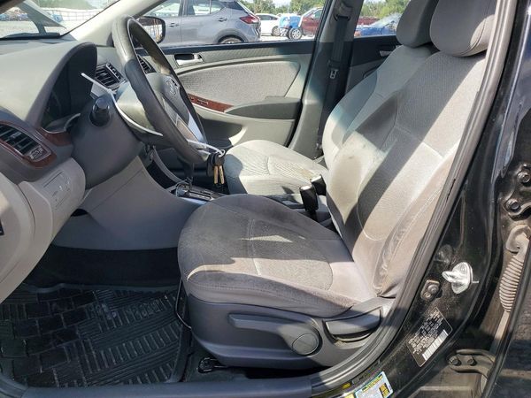 2012 HYUNDAI ACCENT GL (Middle-low grade) — DENT
