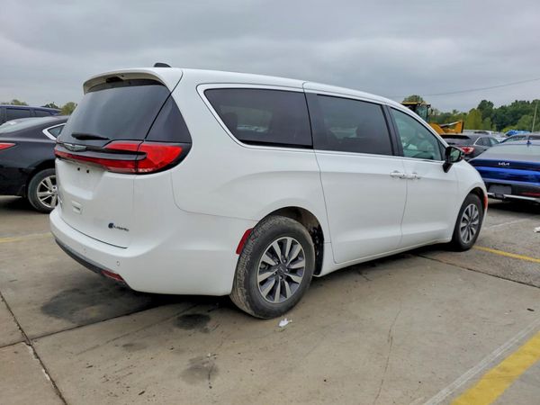 2025 CHRYSLER PACIFICA Select — PSRA