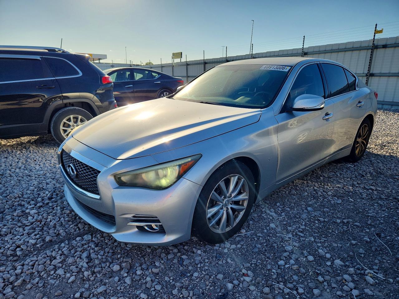 2014 INFINITI Q50 — Front 3/4