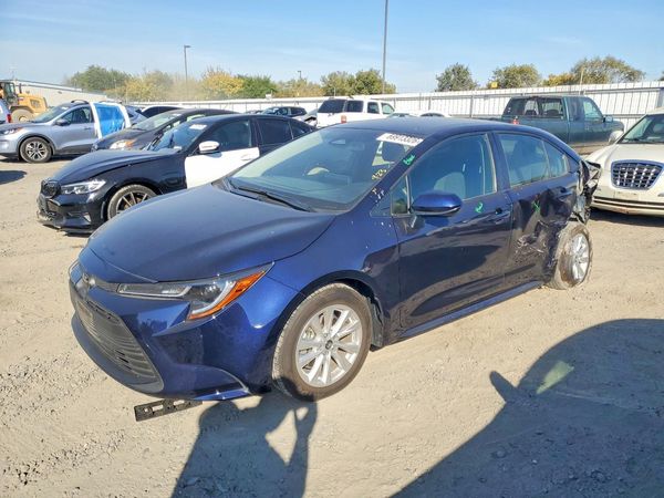 2024 TOYOTA COROLLA — Front 3/4