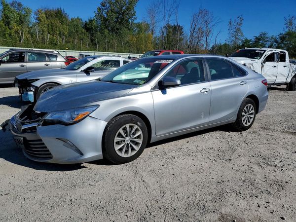 2017 TOYOTA CAMRY — DSFA — Front 3/4