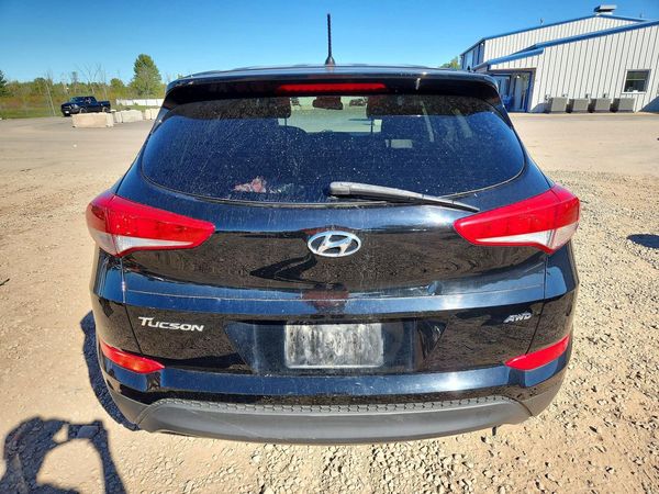 2018 HYUNDAI TUCSON SE Standard — DIRR