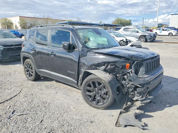 2018 JEEP RENEGADE — Passenger 3/4