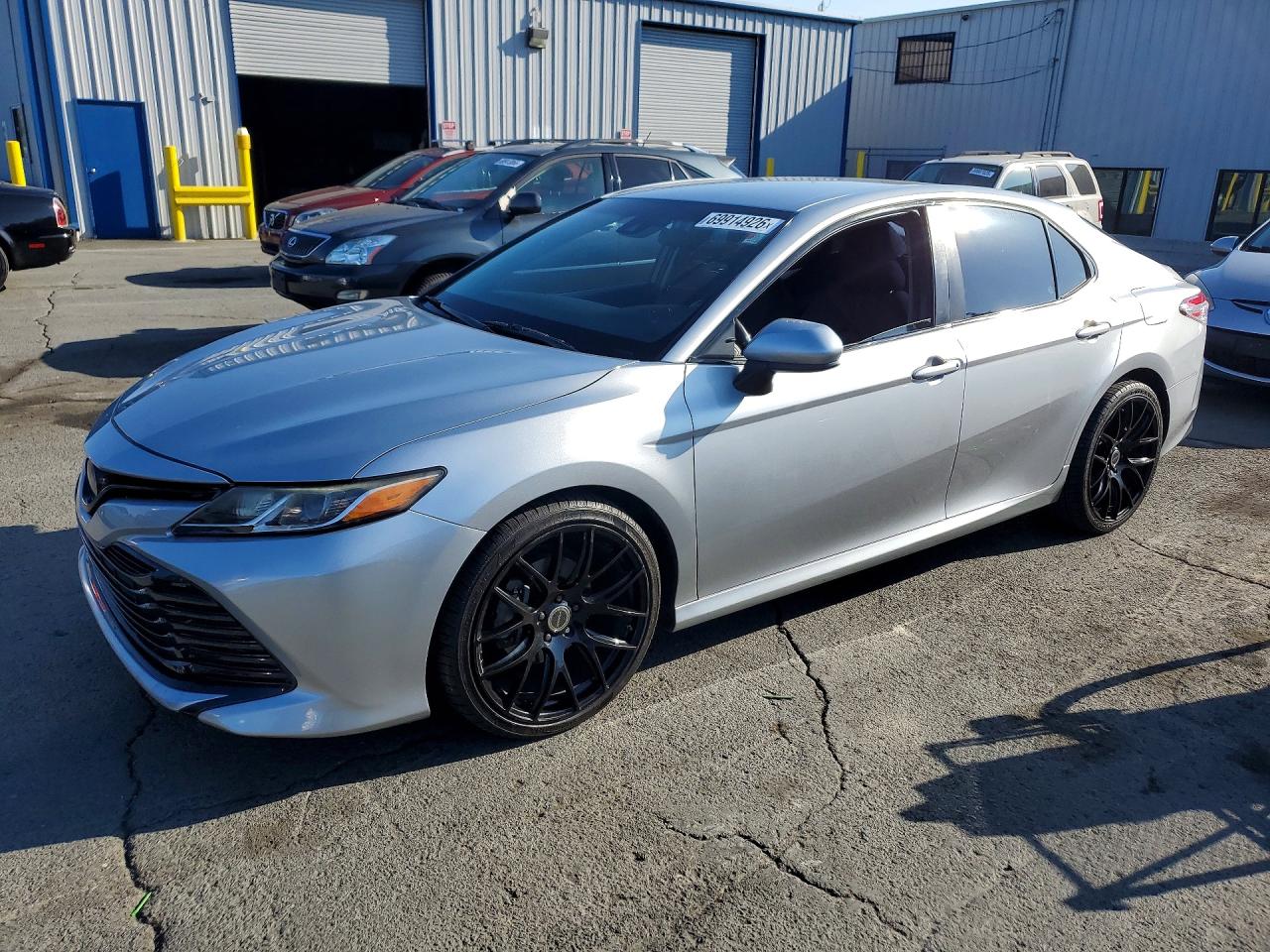 2018 TOYOTA CAMRY L/LE/SE/XLE — Front 3/4
