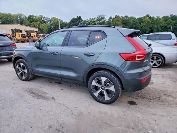 2026 VOLVO XC40 — DSRA