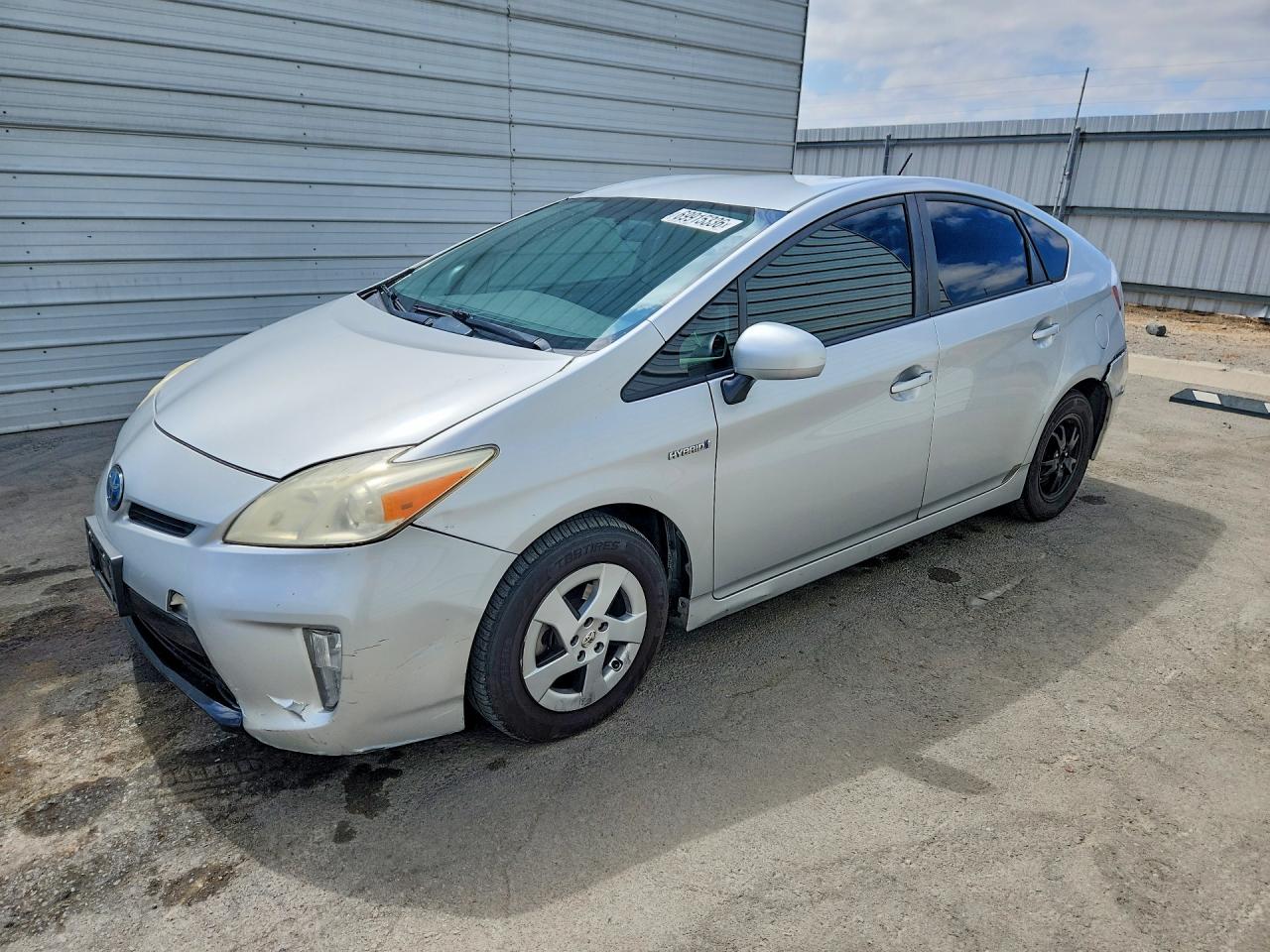 2012 TOYOTA PRIUS — Front 3/4